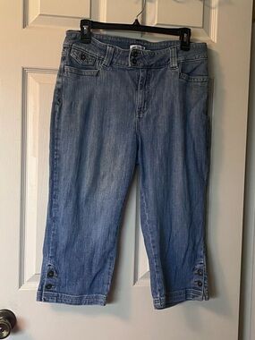 Lee Medium Blue Women’s 14M Cropped Denim Stretch Capris